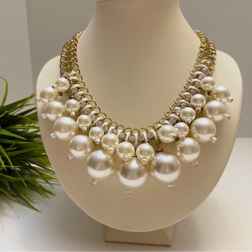 NWT Chunky gold-tone pearl and crystal statement necklace and earrings set
